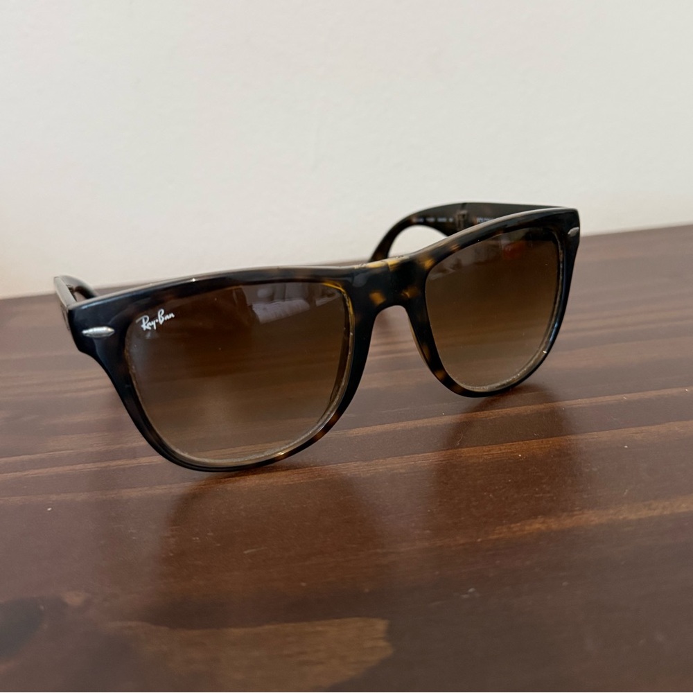 Ray-Ban RB 4105 Wayfarer Folding Classic